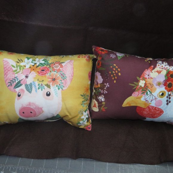 Pig or Rooster pillow - Handcrafted - Picture 3 of 4